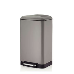 Davino Trash Can with Pedal 30 liters