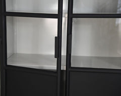 HSM-collectie Vitrinekast Bronx Hoog 2 Deur-90x40x190-Zwart/Grijs-Metaal