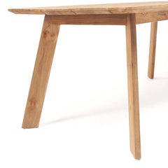 De Tutuala Eettafel - Buiten